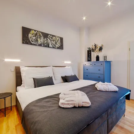 Luxury Apartamento *